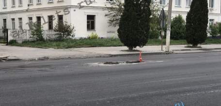 В Ельце укладывают новый асфальт по улице Орджоникидзе