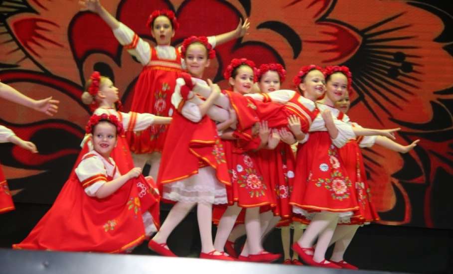 Вчера в Ельце состоялся отчетный концерт «Мир танца: от классики до современности»