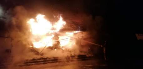 Елец вздрогнул от серии мощных хлопков и пожара после воздушной тревоги!
