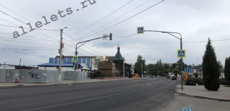 Пострадавшую ельчанку при атаке БПЛА доставили на реанимобиле в Липецк!