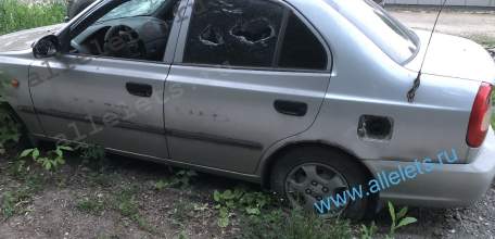 Чью машину разбомбили в Ельце с Георгиевской лентой на антене?!