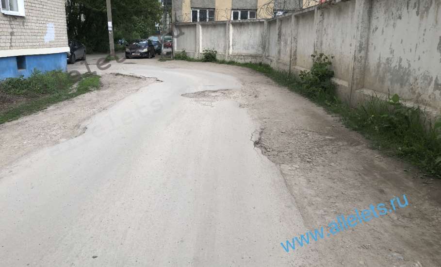 Елец выглядит, как после бомбёжки!