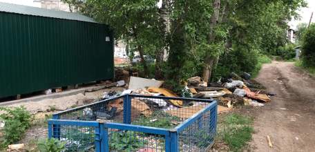 Жители Ельца стали жаловаться на несвоевременный вывоз мусора и несанкционированные свалки в РЭО Радар!