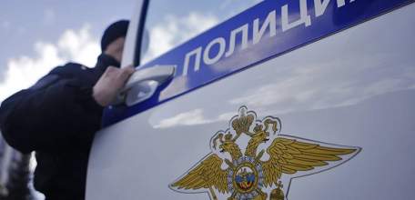 В Становом пьяный дебошир оскорбил и ударил полицейского