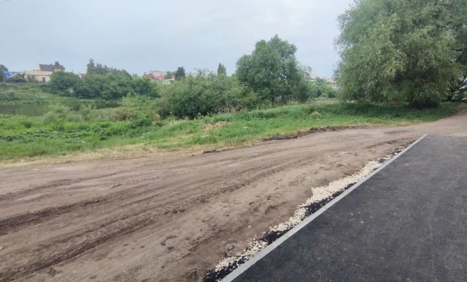Жители Ельца снова жалуются на плохое и нелепое благоустройство городского пляжа!