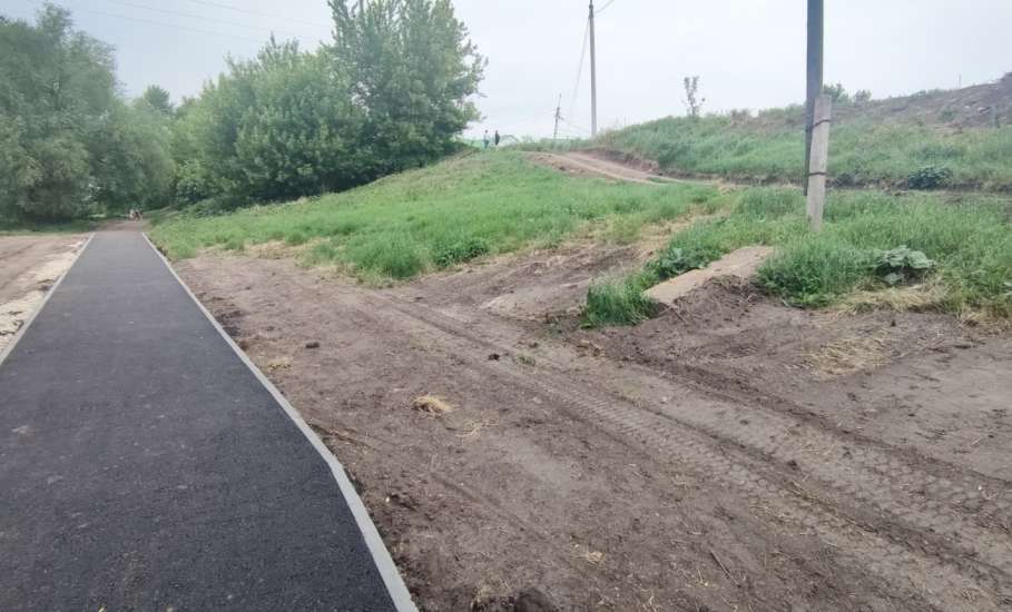 Жители Ельца снова жалуются на плохое и нелепое благоустройство городского пляжа!