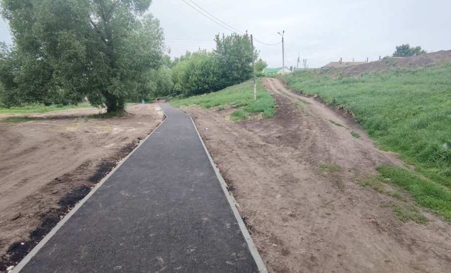 Жители Ельца снова жалуются на плохое и нелепое благоустройство городского пляжа!