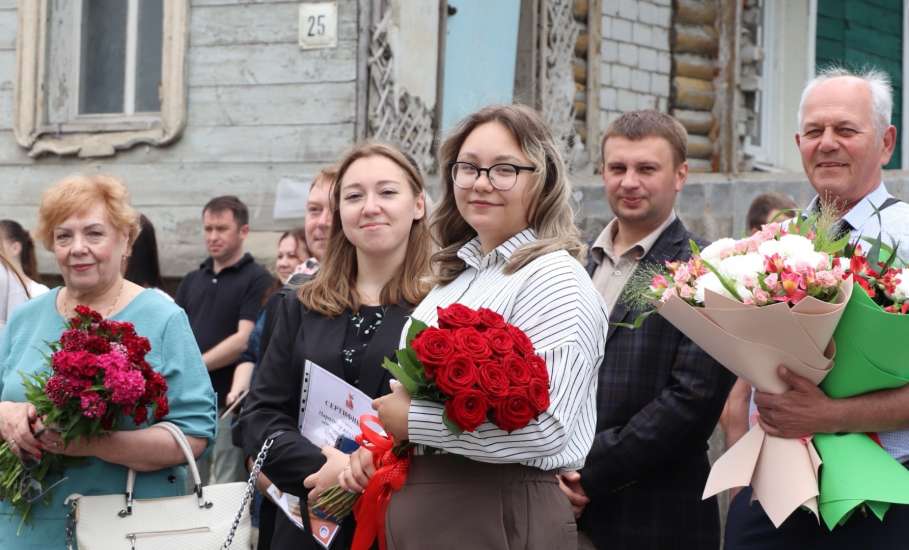 В Ельце состоялось торжественное открытие обновлённой доски Почёта Елецкого района!