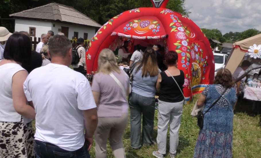 На площадке «Казачья застава» прошёл яркий и колоритный фестиваль национальных культур «В семье единой»