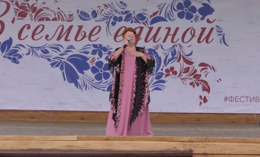 На площадке «Казачья застава» прошёл яркий и колоритный фестиваль национальных культур «В семье единой»