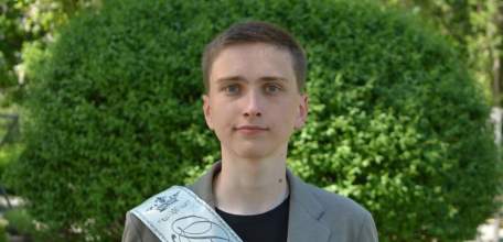 Один из двух стобалльников в Липецкой области по русскому языку — выпускник школы №24 города Ельца!