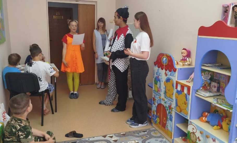 Волонтеры- медики елецкого медколледжа начали реализовывать новое направление - Медицинские аниматоры