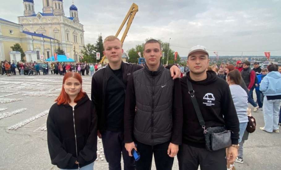 В Ельце состоялась Международная акция "Огненные картины войны"
