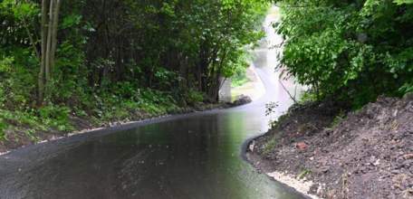 Ремонт дорог на улицах Дачная и Достоевского в Ельце идёт полным ходом!