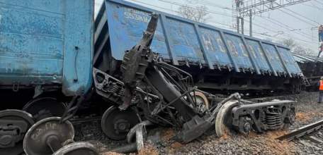 Два вагона со сталью сошли с рельсов на станции Телегино Елецкого района!