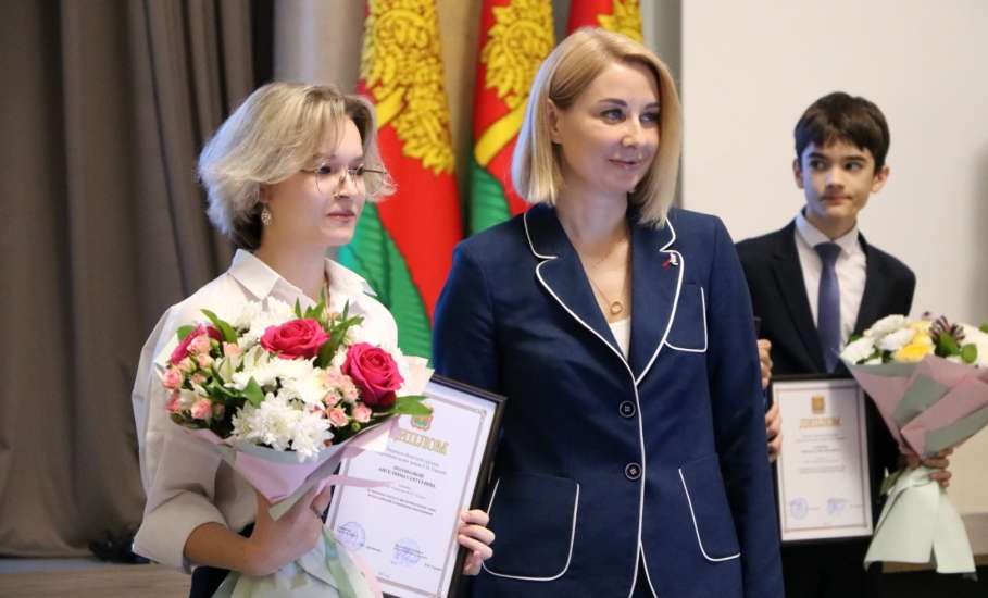 Вчера в Большом зале Правительства Липецкой области состоялся традиционный ежегодный торжественный прием "Успех ученика - успех учителя"