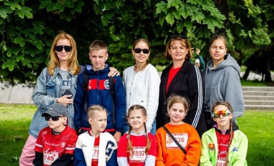 22 июня воспитанники спортшколы №1 Ельца приняли участие в VII Международном Марафоне "Алые Паруса" в городе Санкт-Петербурге