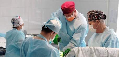 Историческую 1001-ю операцию по эндопротезированию тазобедренного сустава провели сегодня в Елецкой городской больнице имени Семашко