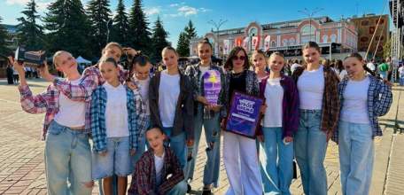 Образцовый танцевальный коллектив «Шаг вперёд» покоряет Елец!
