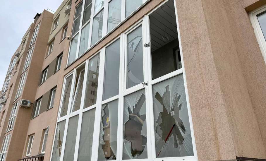 Второй день в пострадавших от атаки БПЛА районах города Ельца работала специальная комиссия.