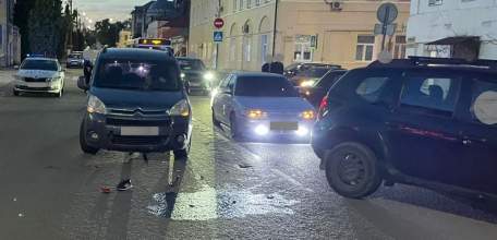 За выходные в Ельце в ДТП пострадал 17-летний водитель мотоцикла