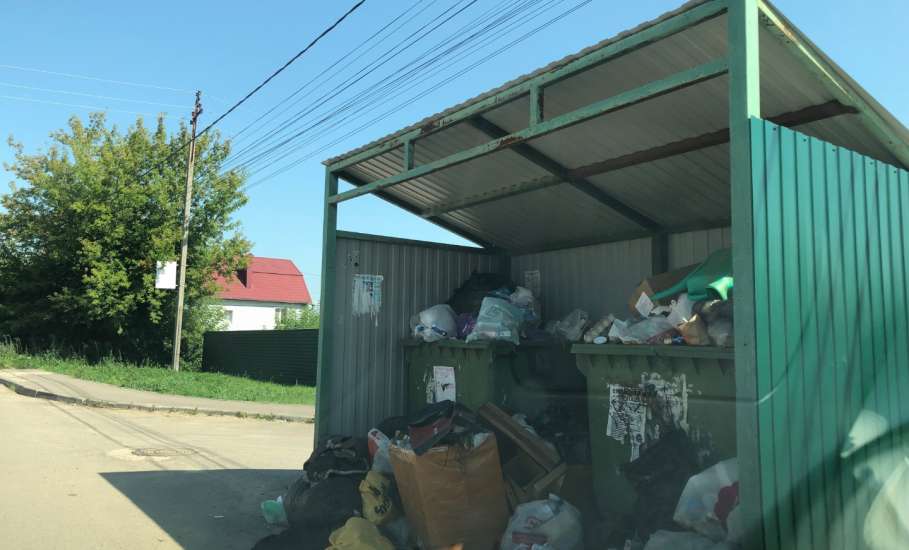 В городе Ельце, Липецкой области, сегодня снова начался мусорный коллапс!!!
