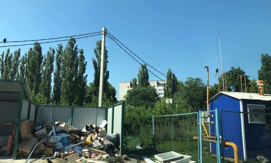 В городе Ельце, Липецкой области, сегодня снова начался мусорный коллапс!!!