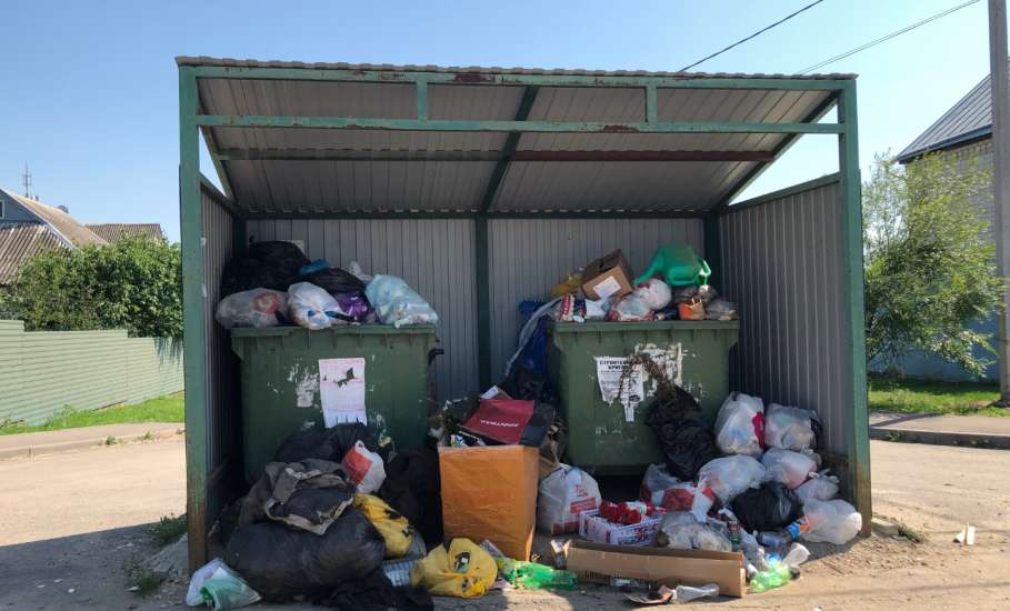 В городе Ельце, Липецкой области, сегодня снова начался мусорный коллапс!!!