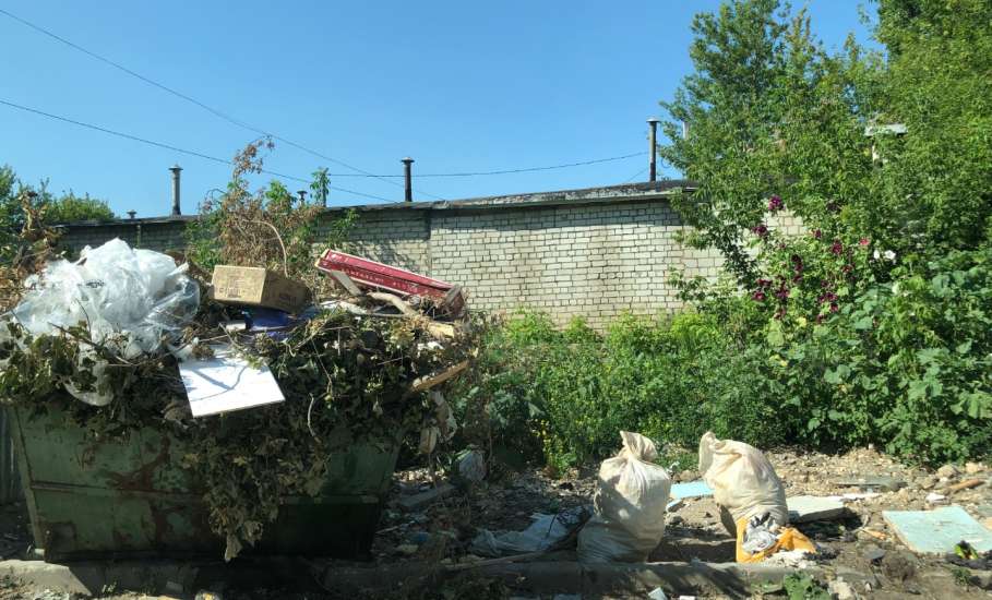В городе Ельце, Липецкой области, сегодня снова начался мусорный коллапс!!!