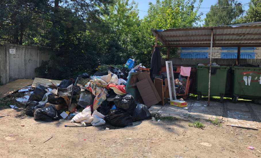 В городе Ельце, Липецкой области, сегодня снова начался мусорный коллапс!!!