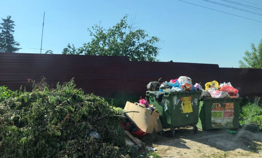 В городе Ельце, Липецкой области, сегодня снова начался мусорный коллапс!!!