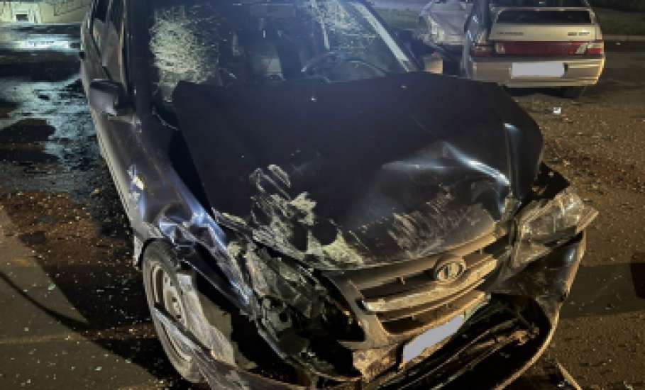 В Ельце в столкновении двух автомобилей пострадал пассажир