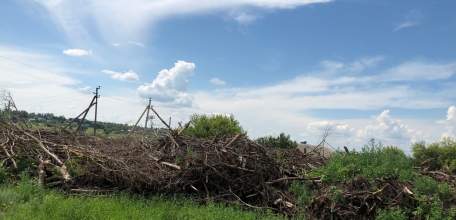 Громадная несанкционированная свалка мусора выросла в Елецком районе близ Нижнего Воргла!