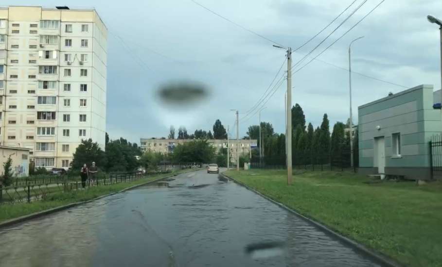 Когда в Ельце администрация города решит проблемы с подтоплением улиц?