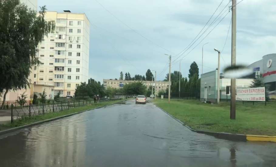 Когда в Ельце администрация города решит проблемы с подтоплением улиц?