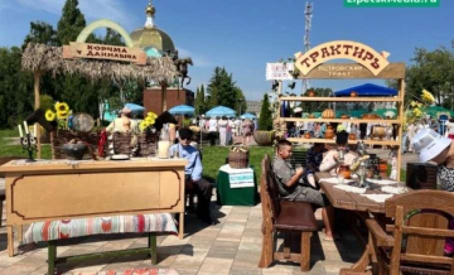 Гастрономический фестиваль «Раненбургское застолье» проходит в Липецкой области