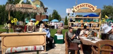 Гастрономический фестиваль «Раненбургское застолье» проходит в Липецкой области