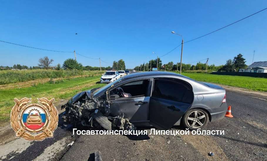 Полицейские Лебедянского района устанавливают обстоятельства ДТП с рейсовым автобусом