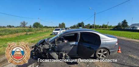 Полицейские Лебедянского района устанавливают обстоятельства ДТП с рейсовым автобусом