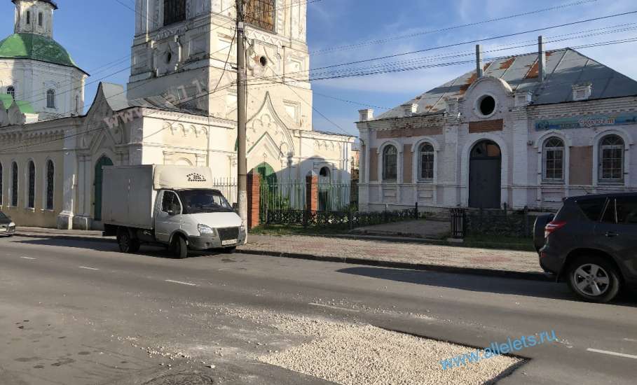 Администрация Ельца продолжает бездействовать в отношении ненадлежащего состояния дорог и люков в городе!