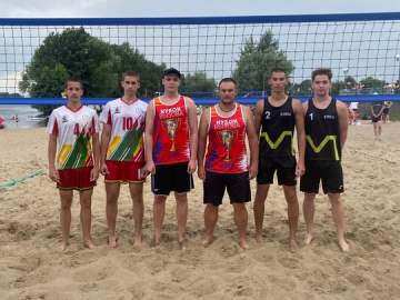 Елецкие волейболисты приняли участие в прошедшем в городе Липецке III финальном этапе чемпионата Центрального федерального округа по пляжному волейболу