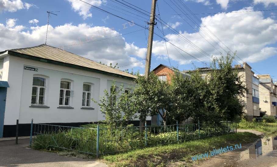 В засосенской части города Ельца туристов приглашают посетить образовавшееся озеро! Возможно с целебной водой!
