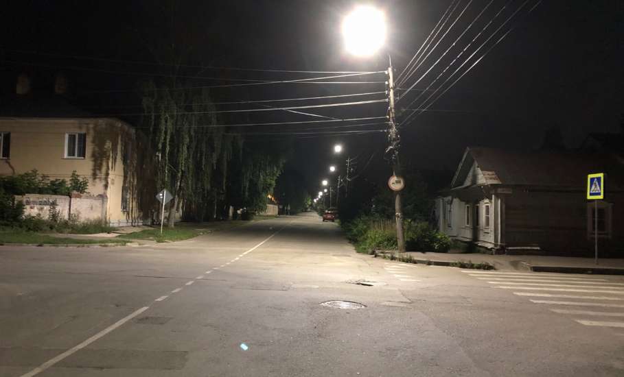 В Ельце произошло чудо! Установили дорожный знак «Пешеходный переход» на перекрёстке Льва Толстого/Пирогова!