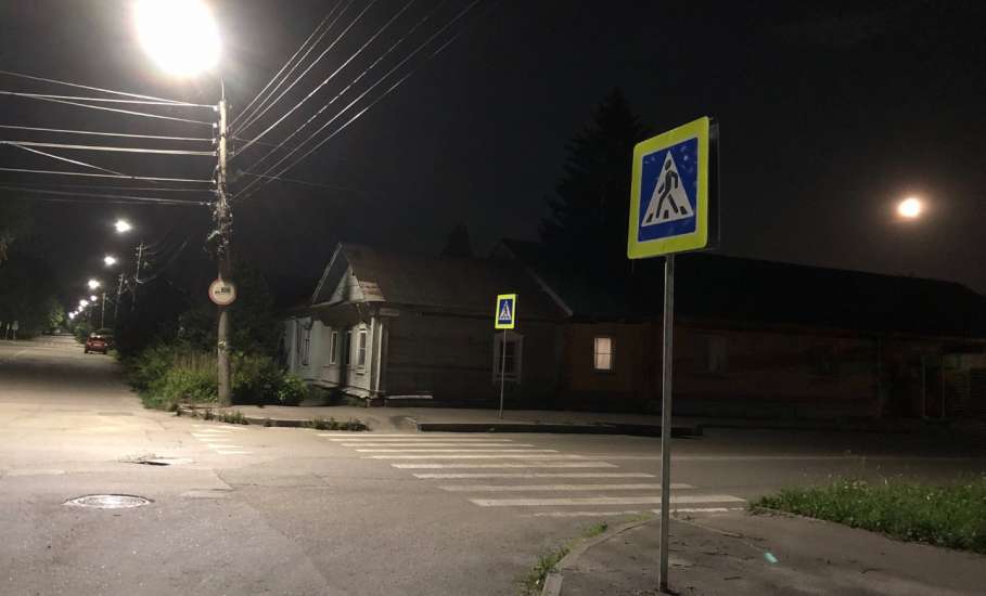 В Ельце произошло чудо! Установили дорожный знак «Пешеходный переход» на перекрёстке Льва Толстого/Пирогова!
