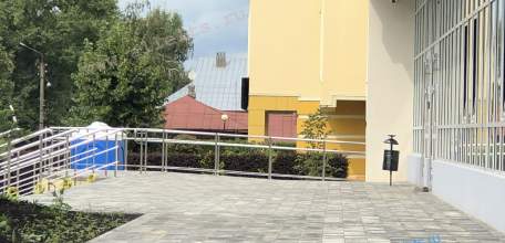 Интересное кино в Ельце… В бывшем кинотеатре «Луч» всё вкривь и вкось!