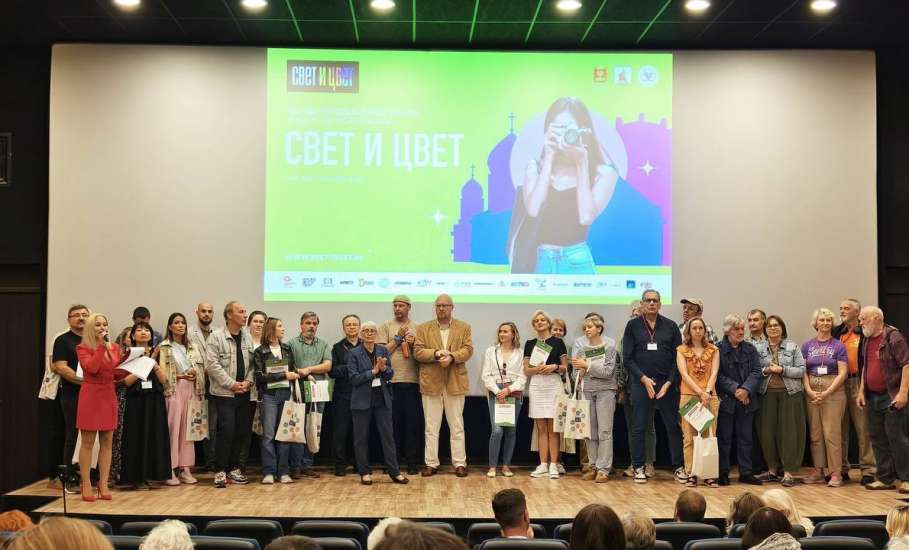 В Ельце вылетели 7300 птичек