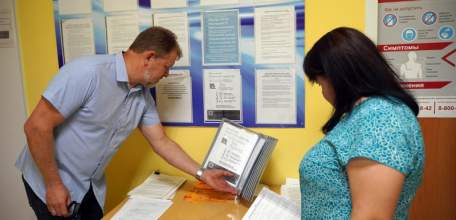 В рамках «Гражданского мониторинга» общественники оценили работу регистрационно-экзаменационного отдела и дежурной части ОМВД России по г. Ельцу