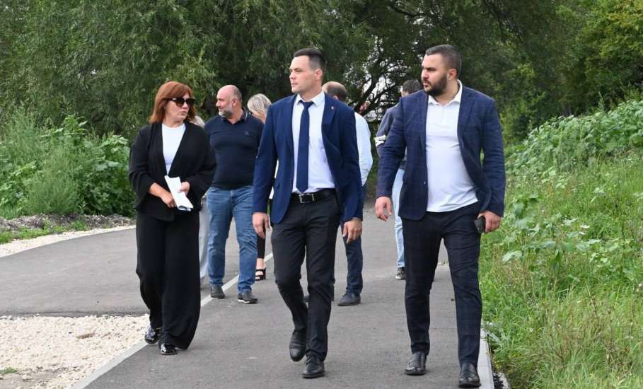 Мэр Ельца Вячеслав Жабин проинспектировал объекты благоустройства