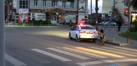 Наконец сегодня вечером в Ельце прикрутили хоть одного питбайкеоа!