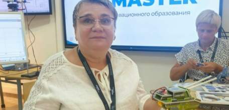 С 25 по 28 августа проходит Всероссийский съезд учителей физики, в котором принимает участие учитель физики МБОУ «Гимназия N 11 города Ельца" Австриевских Наталья Михайловна